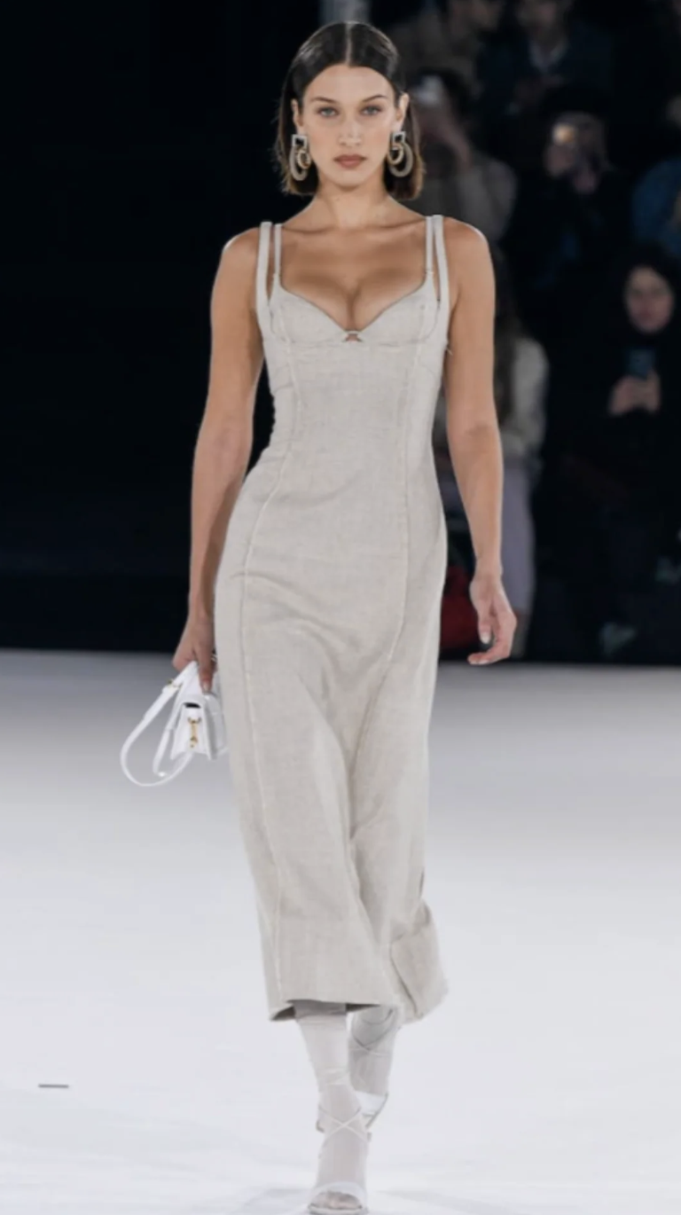 La Robe Valerie